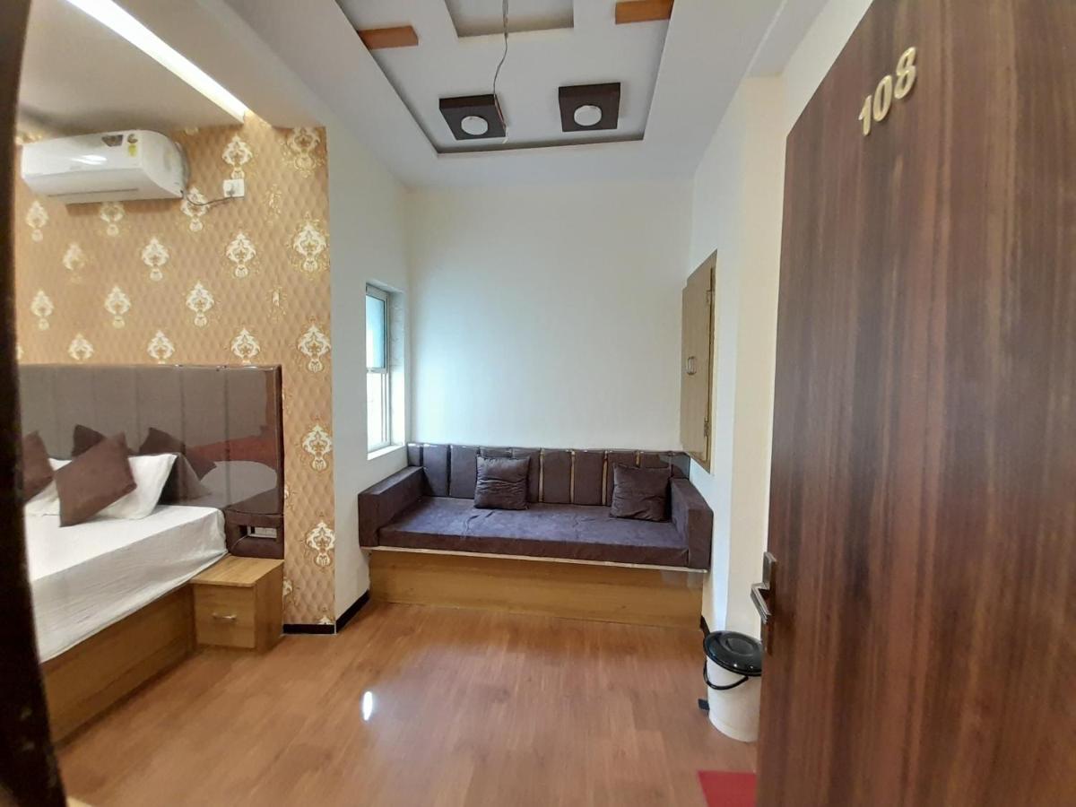 U2 Hotel Wizard Palace Aurangābād Exterior foto